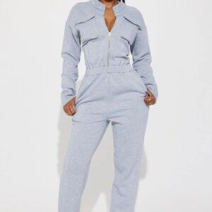 Fashion Nova Light Gray Jumpsuit size 1X  EUC